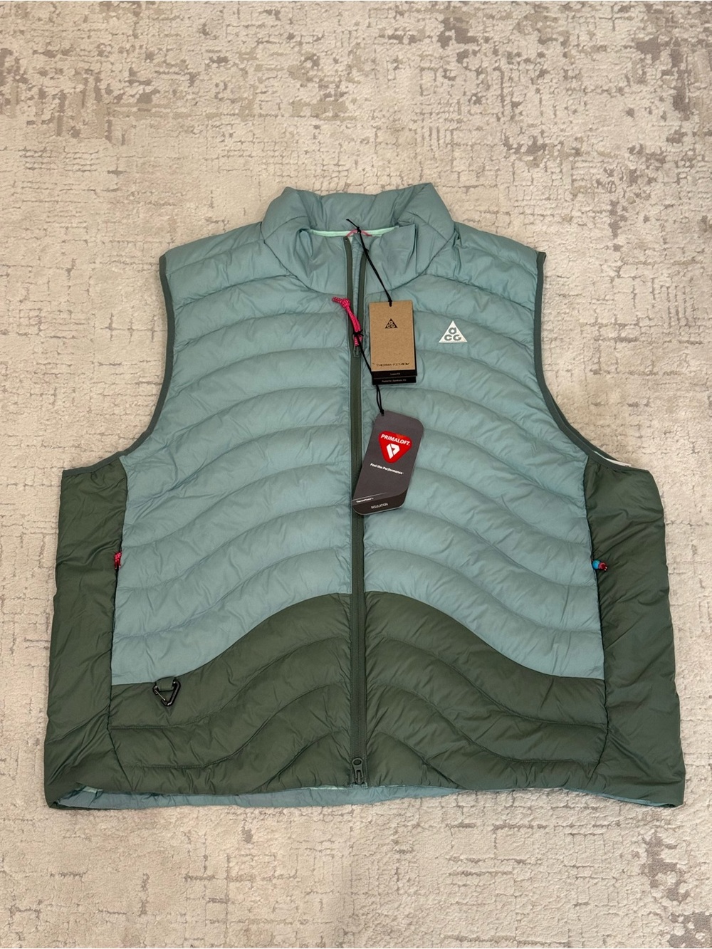 Nike ACG Men's Vest size xxl